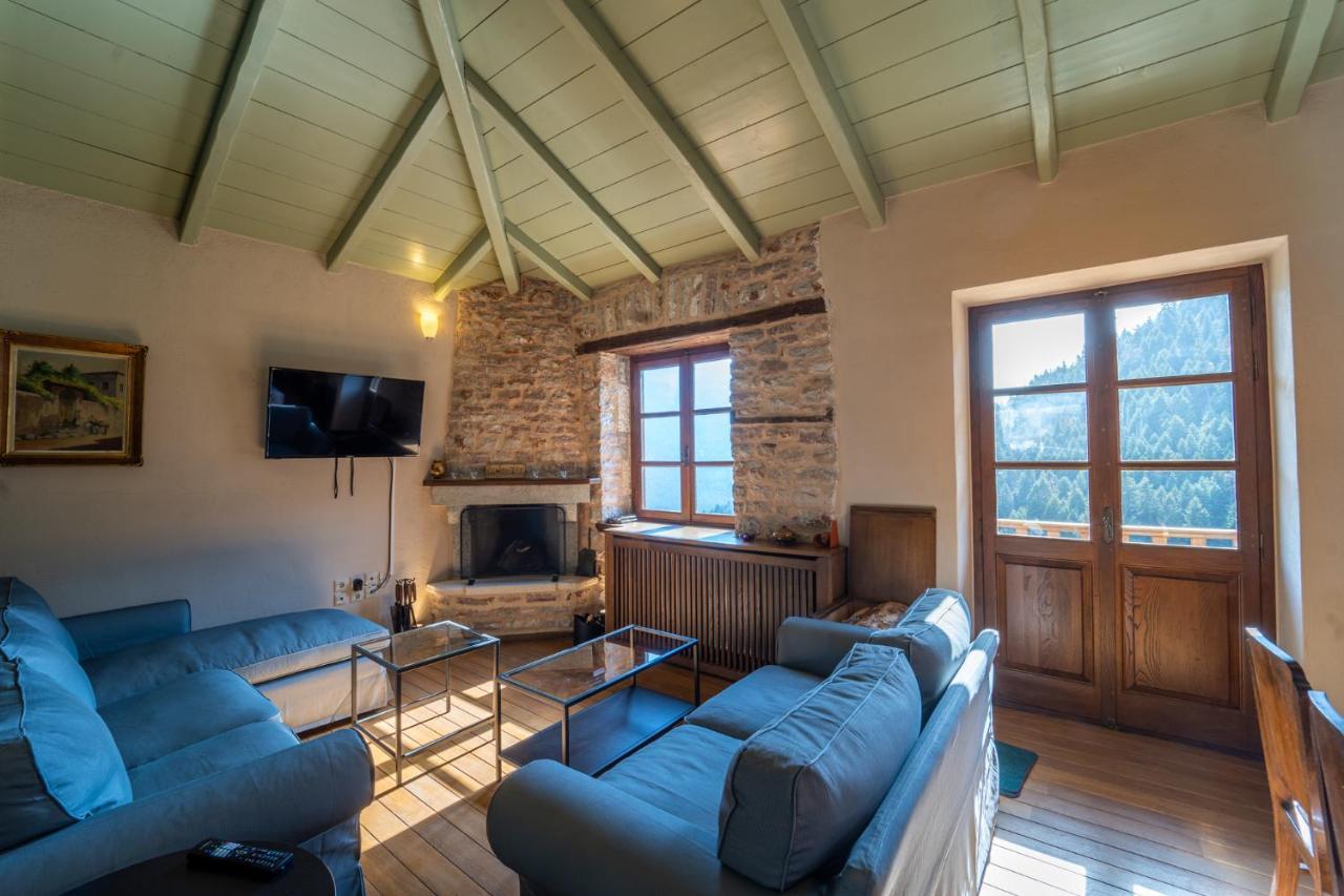 Villa Korfes-Κορφές Τριώροφη Βίλα Για Οικογένειες Και Παρέες Karpenísion Exteriér fotografie