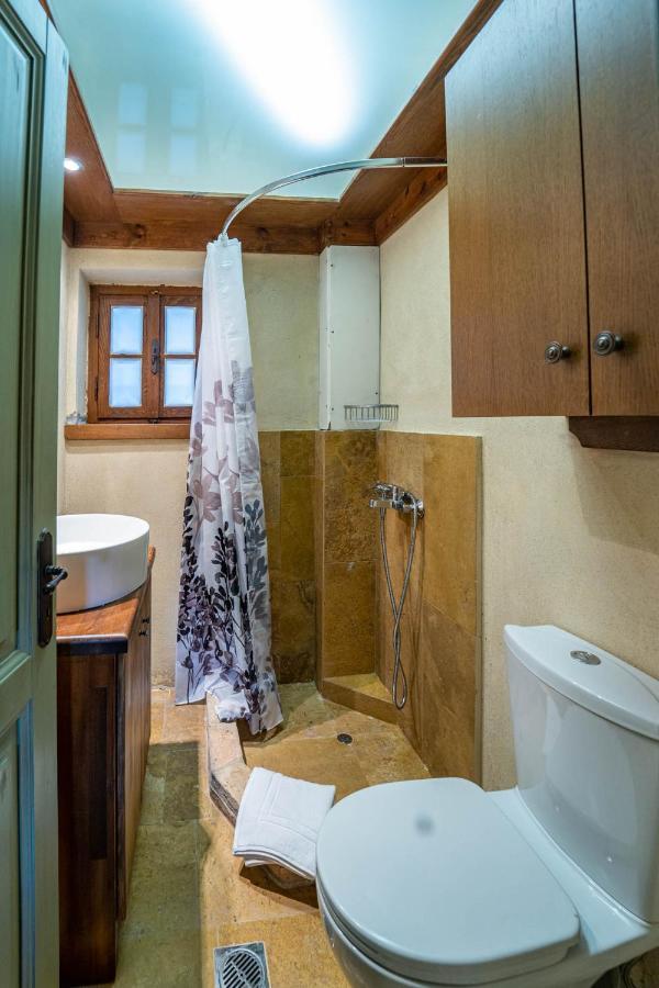 Villa Korfes-Κορφές Τριώροφη Βίλα Για Οικογένειες Και Παρέες Karpenísion Exteriér fotografie